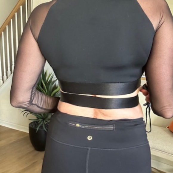 BeBe  black crop top SMALL  NWOT - Picture 7 of 10